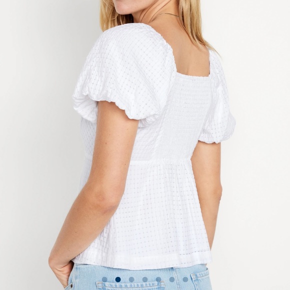 NWT OLD NAVY Waist-Defined V-Neck Top Color: White Seersucker - Picture 2 of 7